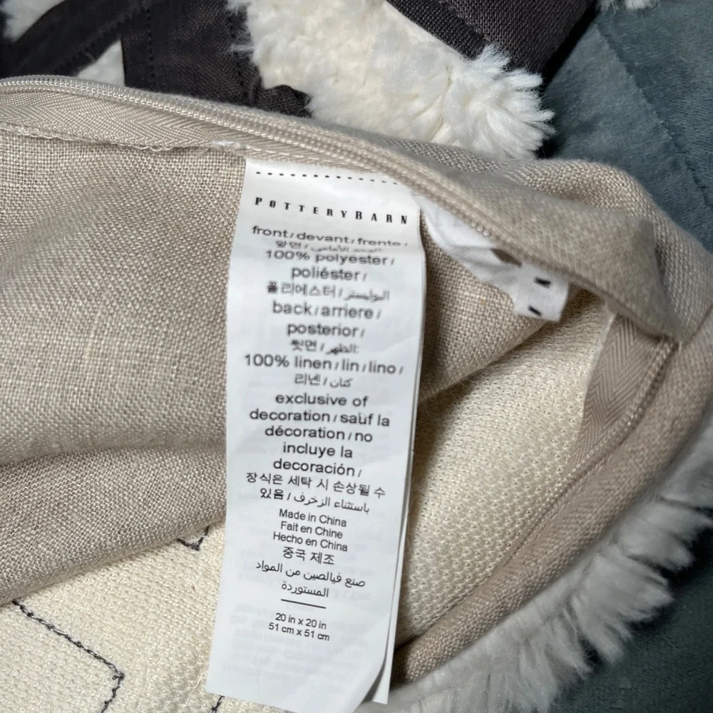 HOME Pottery Barn Faux Fur Sherpa Trimmed Pillow Cover (only) 20